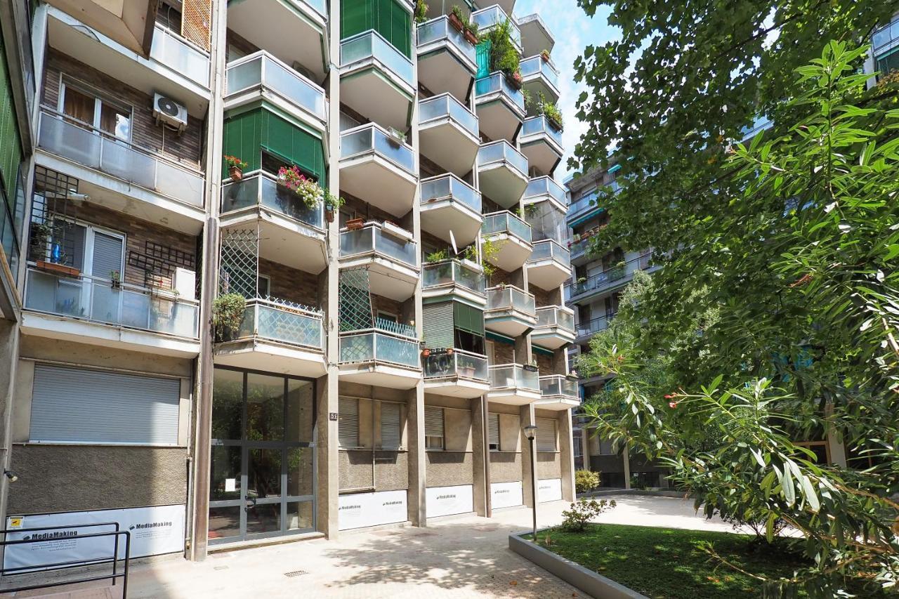 Primopiano - Tolmezzo Lägenhet Milano Exteriör bild